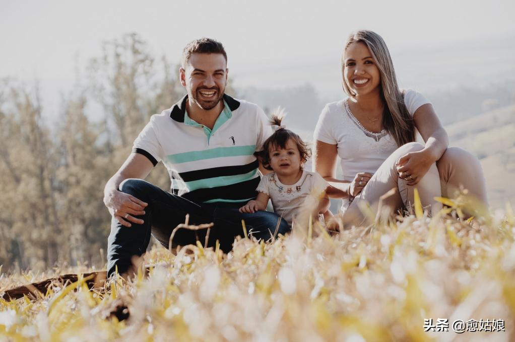 如何让两地分居的夫妻关系更好,夫妻两人长期分居你能守住吗