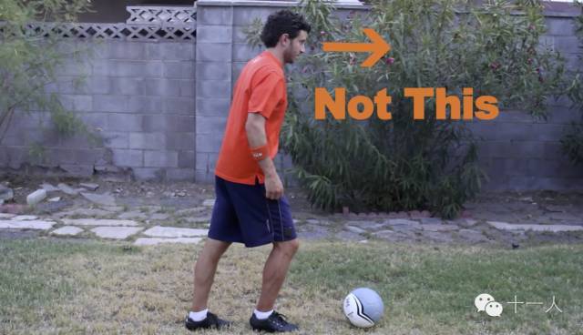 带球应该抬头还是不抬头,带球时应该抬头吗