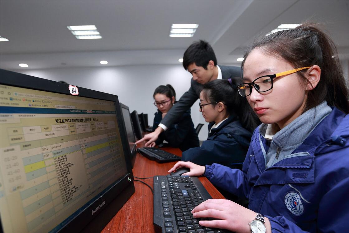 国内“退步明显”的985大学，人才流失严重，如今排名令人惋惜