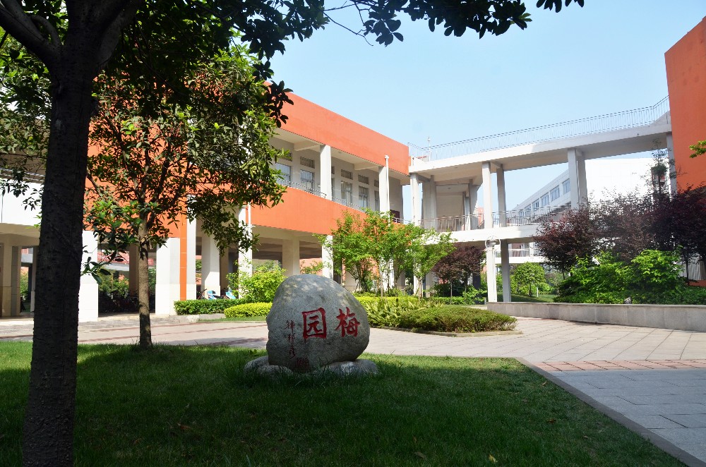 成都航天航空学校,成都航天中学在成都排名多少