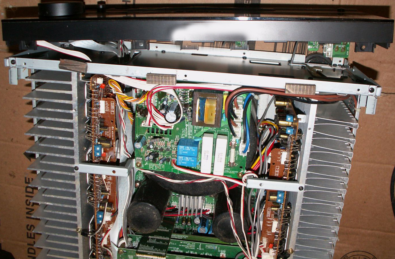 维修一台60多斤的高端影音环绕功放