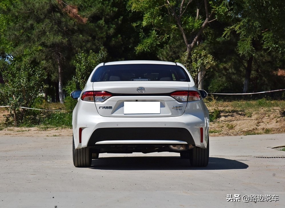 好车不贵经济实惠丰田雷凌,外观好看开起来舒适的车