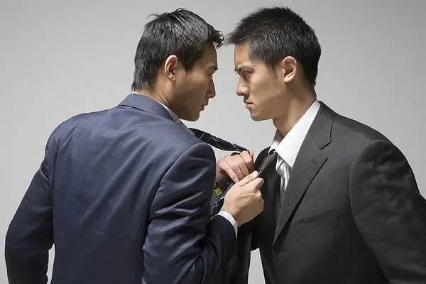 在单位受领导排挤打压怎么举报,在单位被一把手打压无望怎么办