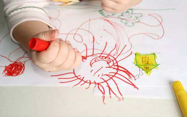 小学生神笔马良绘画作品一等奖,儿童智能绘画神笔马良