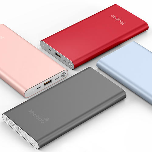 你还在用充电宝吗？充电宝存在感降低，可能会成为下一个万能充！