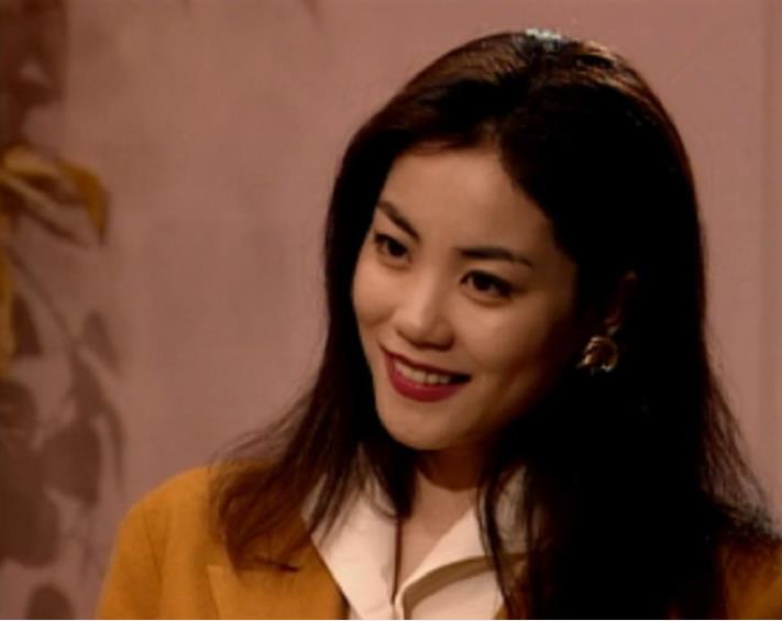 走在时髦前列的情歌天后，如今时尚圈流行的都是她玩剩下的？