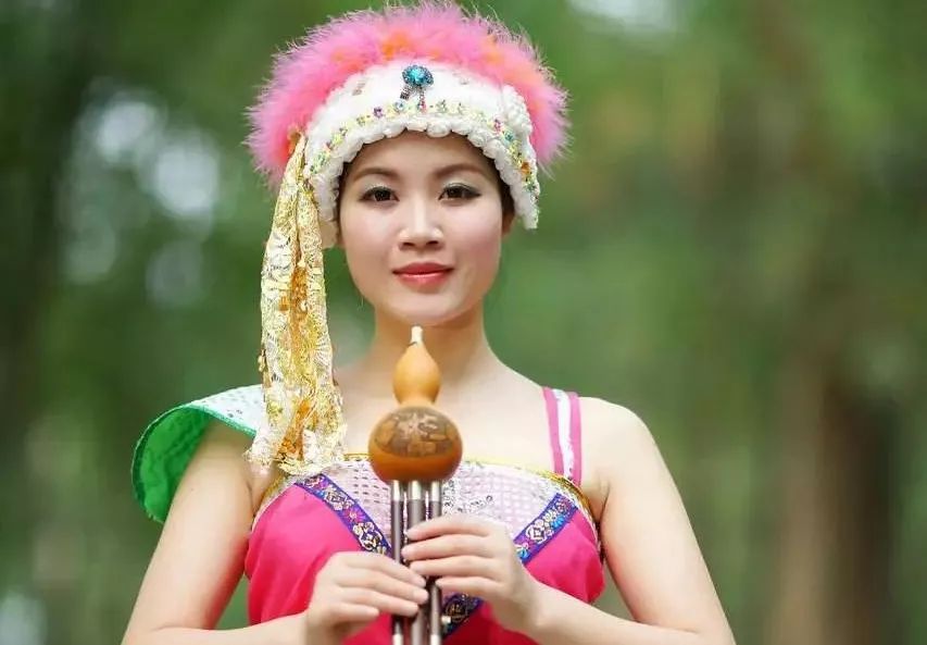 如何成为一位葫芦丝演奏家,怎样能成为竹笛演奏家