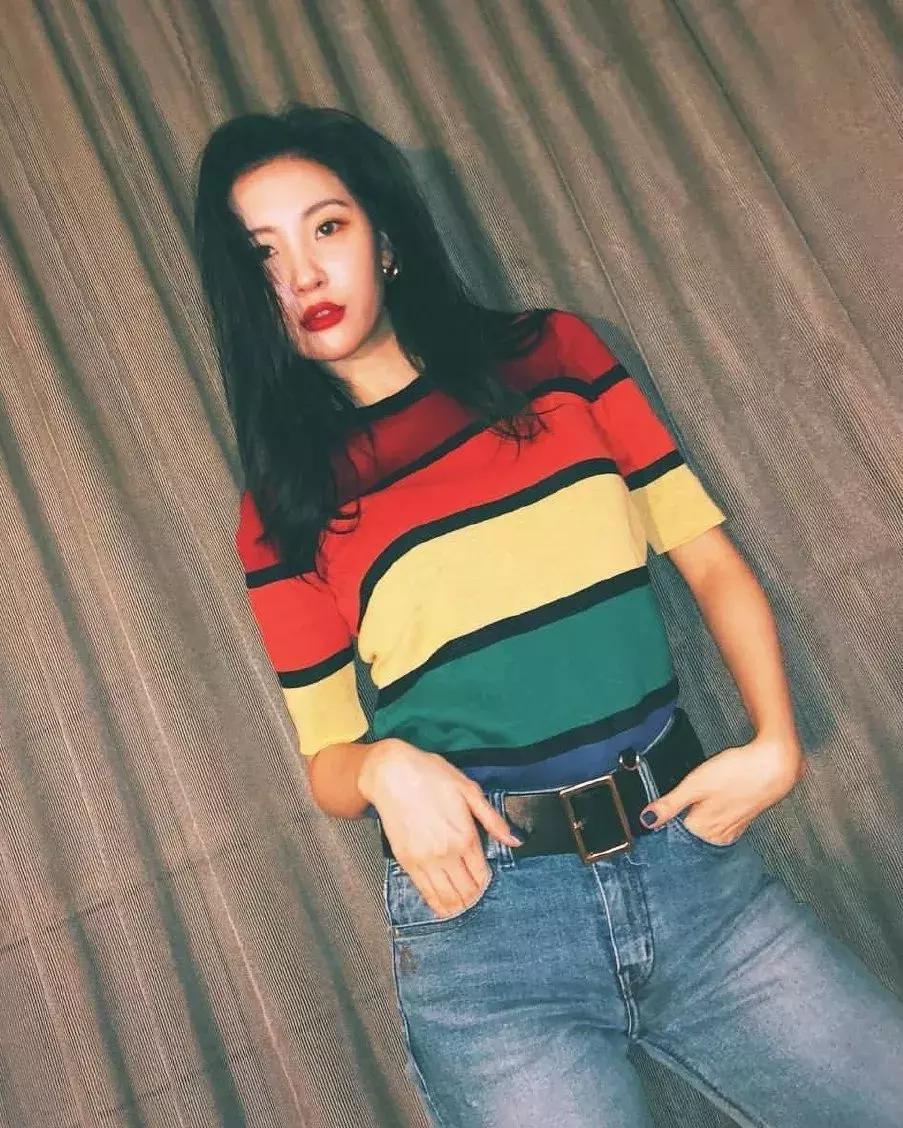 刘雯米兰时装周试装,刘雯维密走秀比心