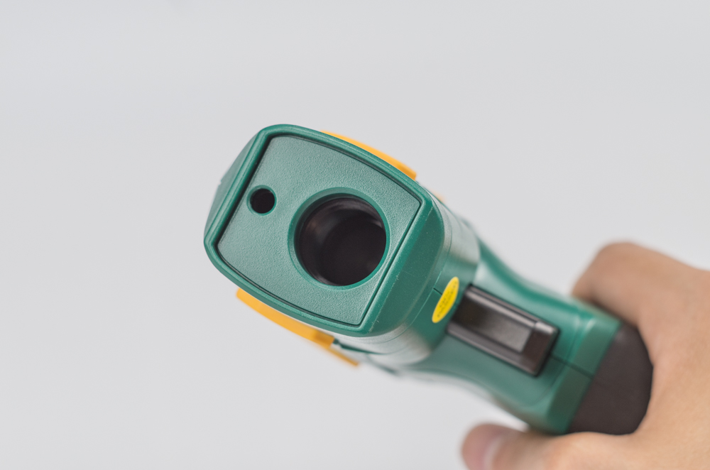 世达红外线工业用测温仪使用说明,世达红外测温仪怎么设置参考温度