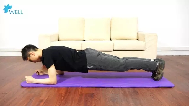 三个健身动作改善腰肌劳损,缓解腰背疼痛健身操