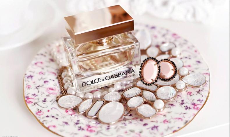 从来不喷香水的女生,不爱喷香水的女人