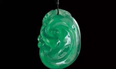 身体不好玉会越戴越黑吗,身体不好的人戴玉真的会黑吗