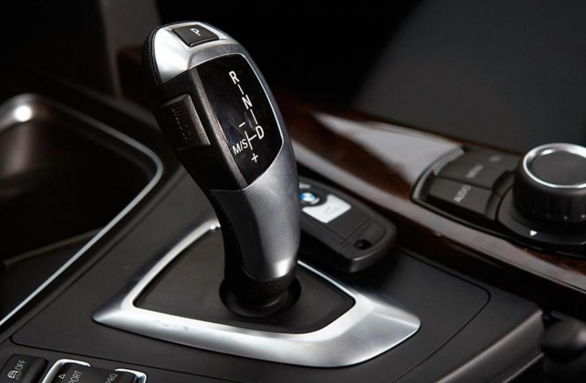 买二手一系宝马怎么样选择,2018款宝马x12.0t二手值得买吗