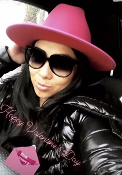 金钱梅的情人节！梅威瑟被嘲讽，不速之客造访豪宅，女友却很开心