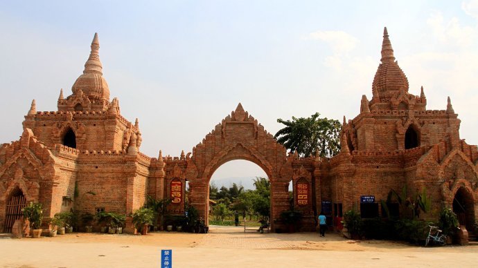 中缅边境游玩攻略,中缅边城瑞丽旅行