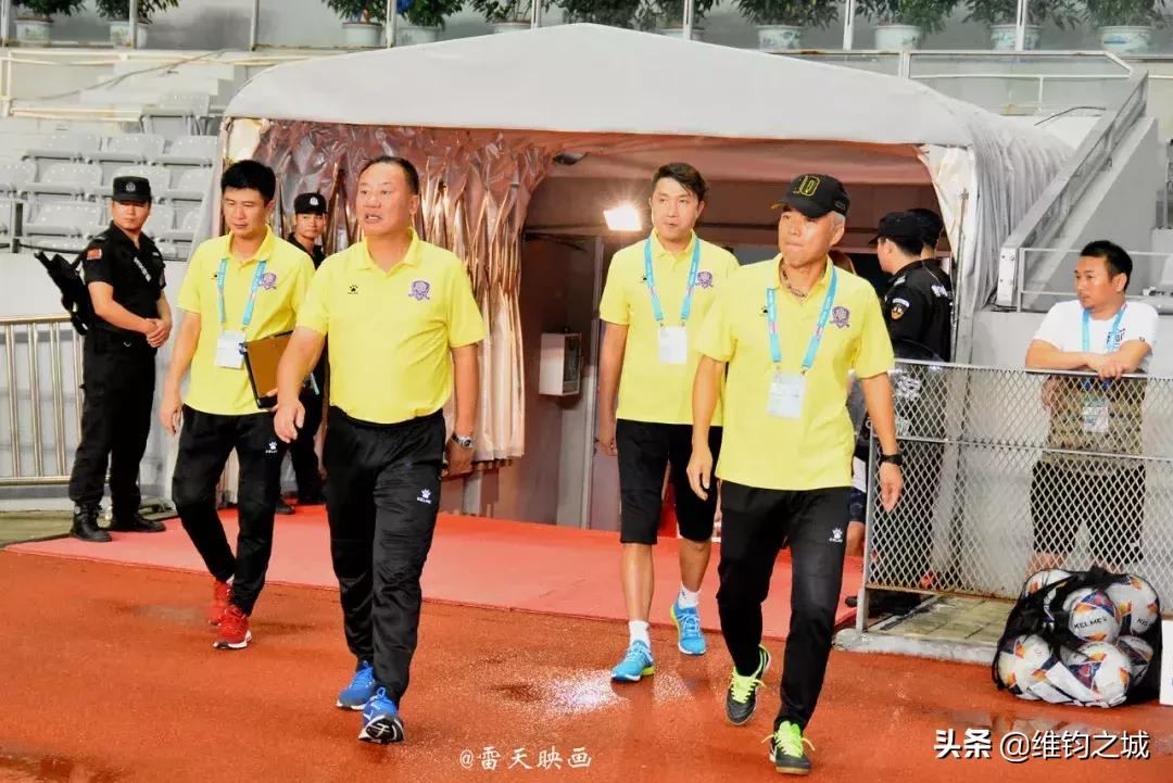 右后卫朱波,国足右后卫朱波