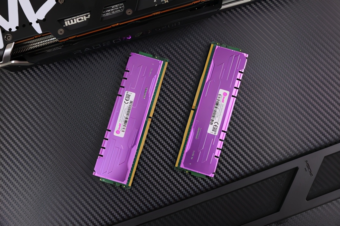 听说你很能超？紫光3200MHz马甲条超频实测