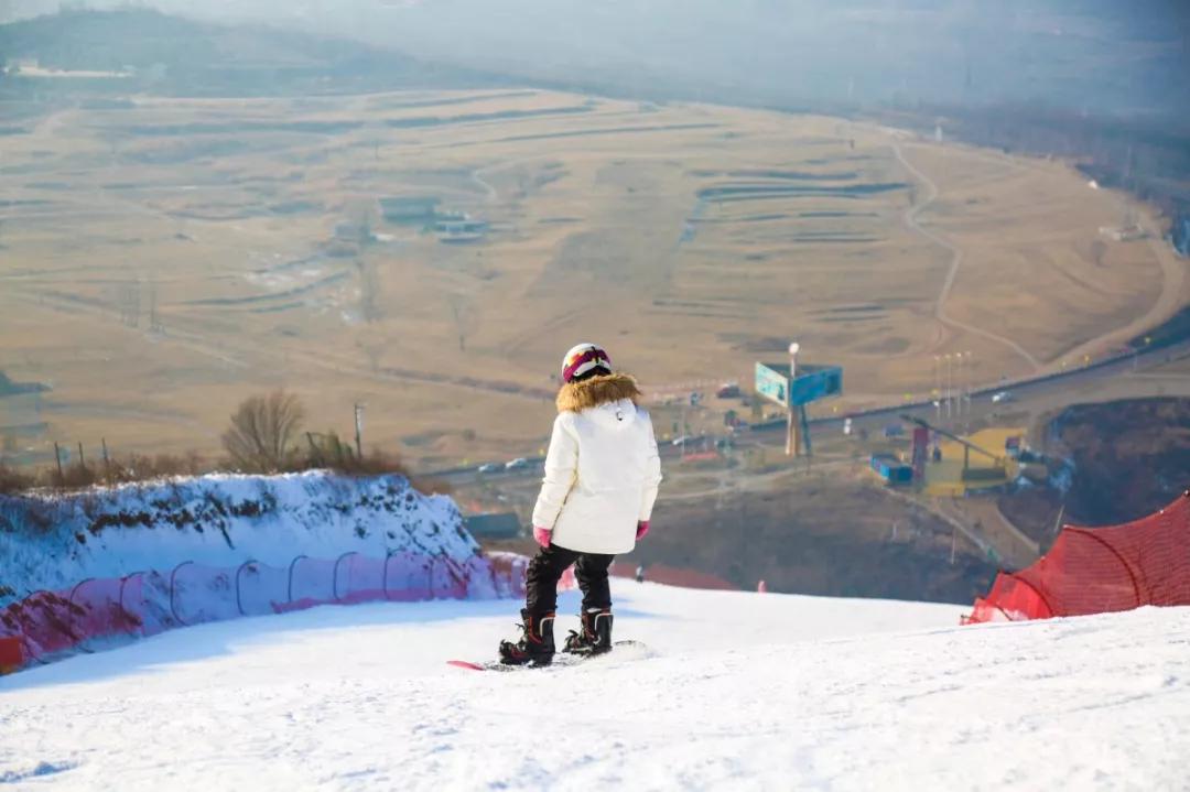 薛家寨照金国际滑雪场,热雪奇迹滑雪场高级道