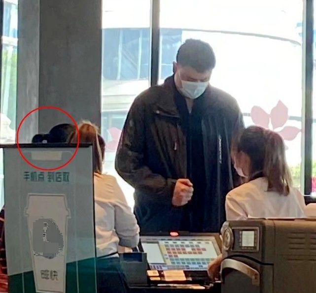 姚明和他女儿身高对比图,姚明和他女儿身高