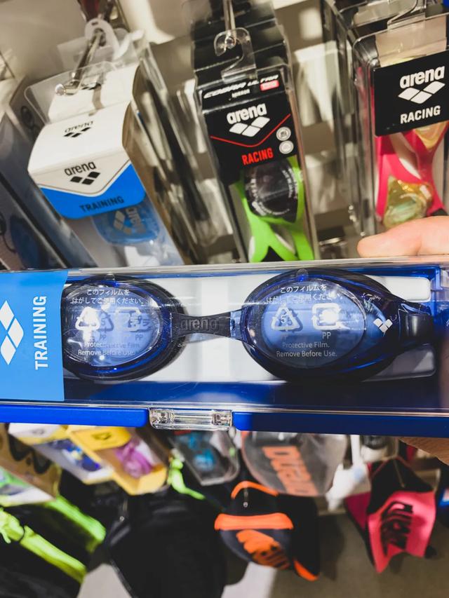 带宝宝游泳用什么泳镜,儿童初学游泳需要买泳帽吗