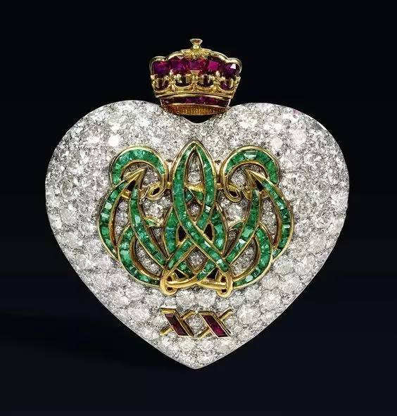 英国历史上最禁断的爱恋：国王退位，只为与她成婚