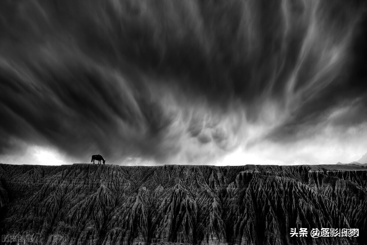 抑郁症要怎么治疗才是正确,抑郁症的治疗与自救方案