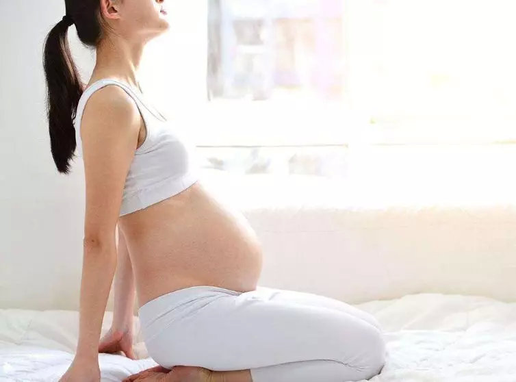 剖腹产刀口增生了特别痒怎么办,剖腹产后妊娠纹痒怎么办