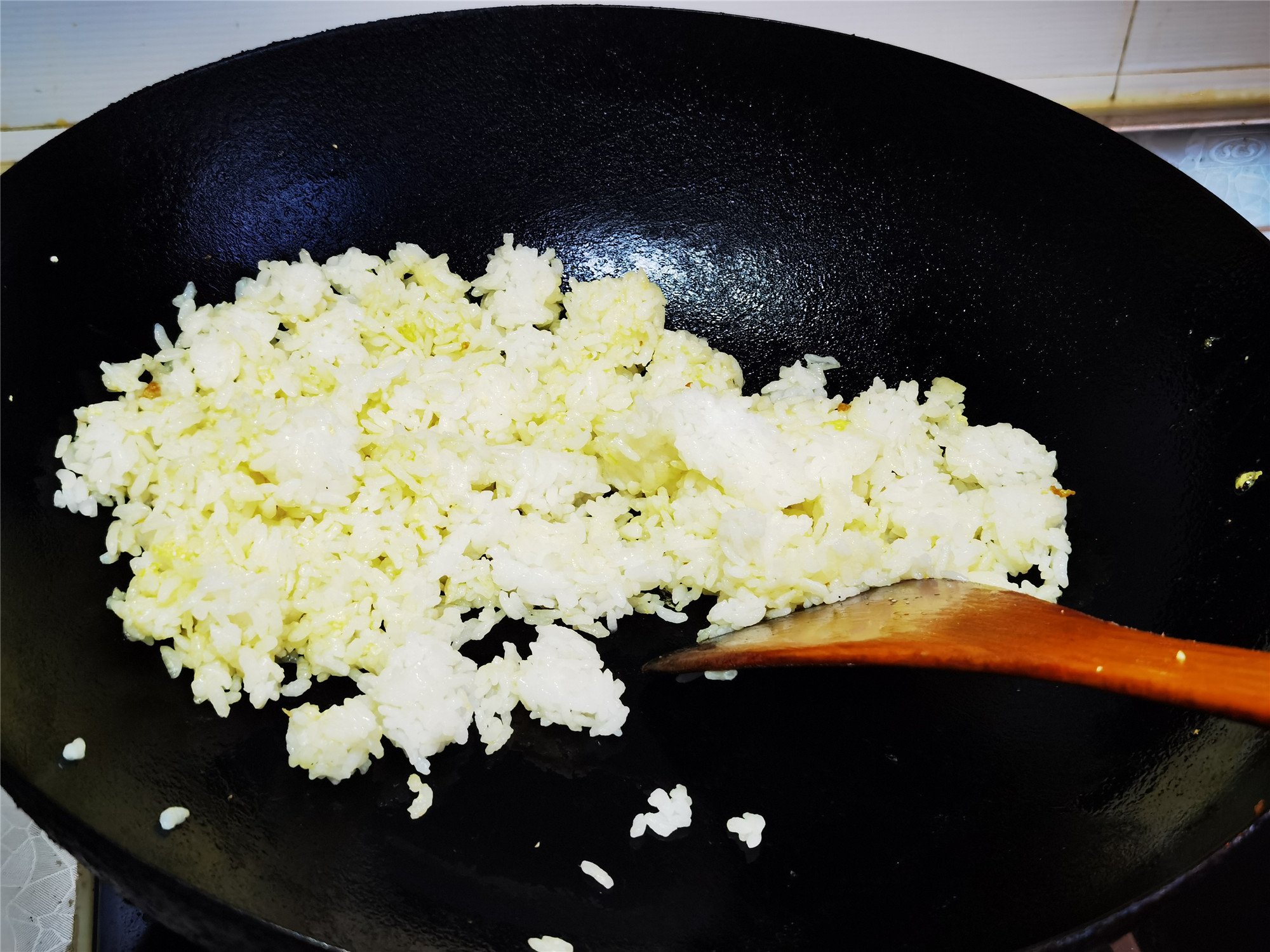 炒米饭最好吃的方法,炒米饭最关键的一步是什么