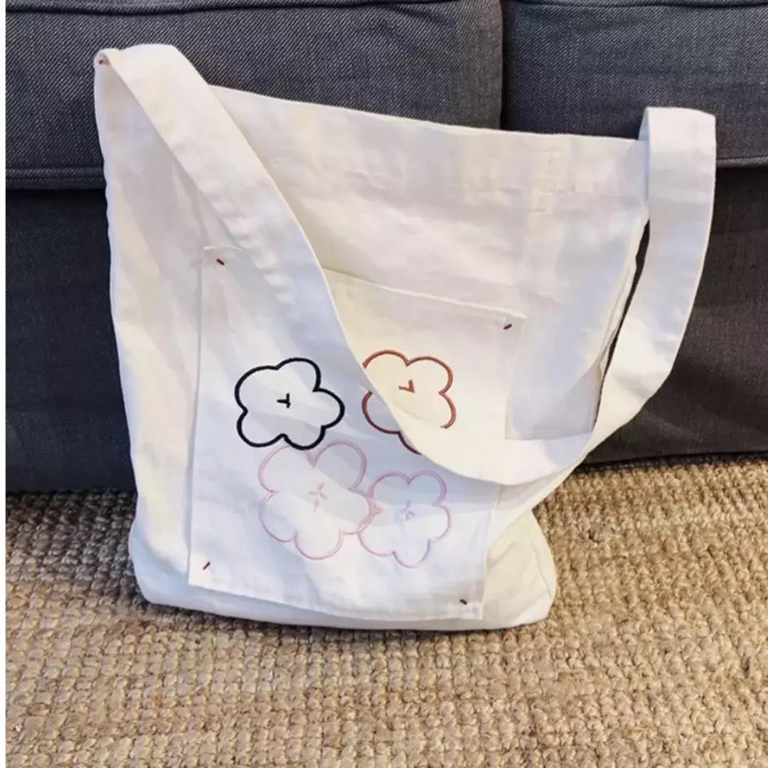 谁，夏天没有七八九十个帆布包？