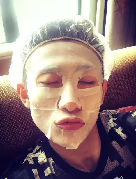 男士们快丢掉手中的大宝吧!告别烂脸,你得这么护肤!