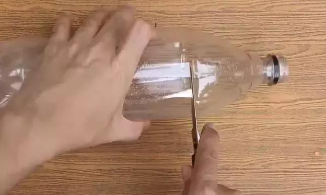 塑料瓶的多种妙用，非常实用（含教程）