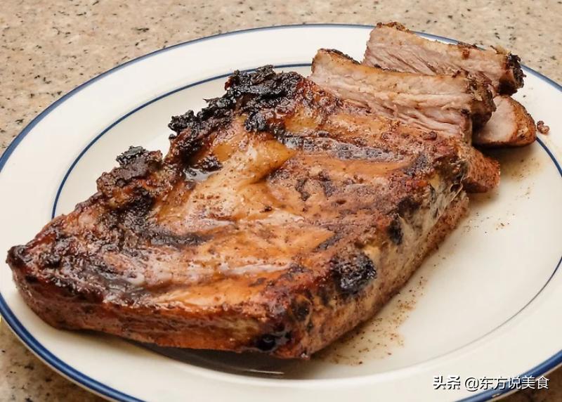 猪排的正确吃法和腌制方法,烟熏猪排的正确吃法