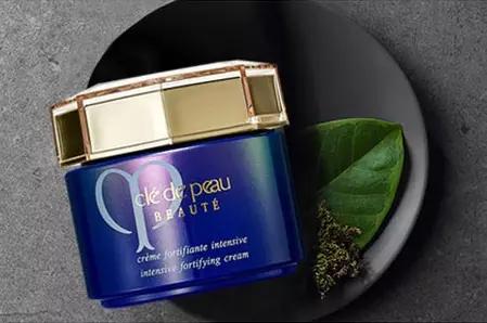 保湿效果超级好的三合一面霜,秋冬季节女生必入的三款平价面霜