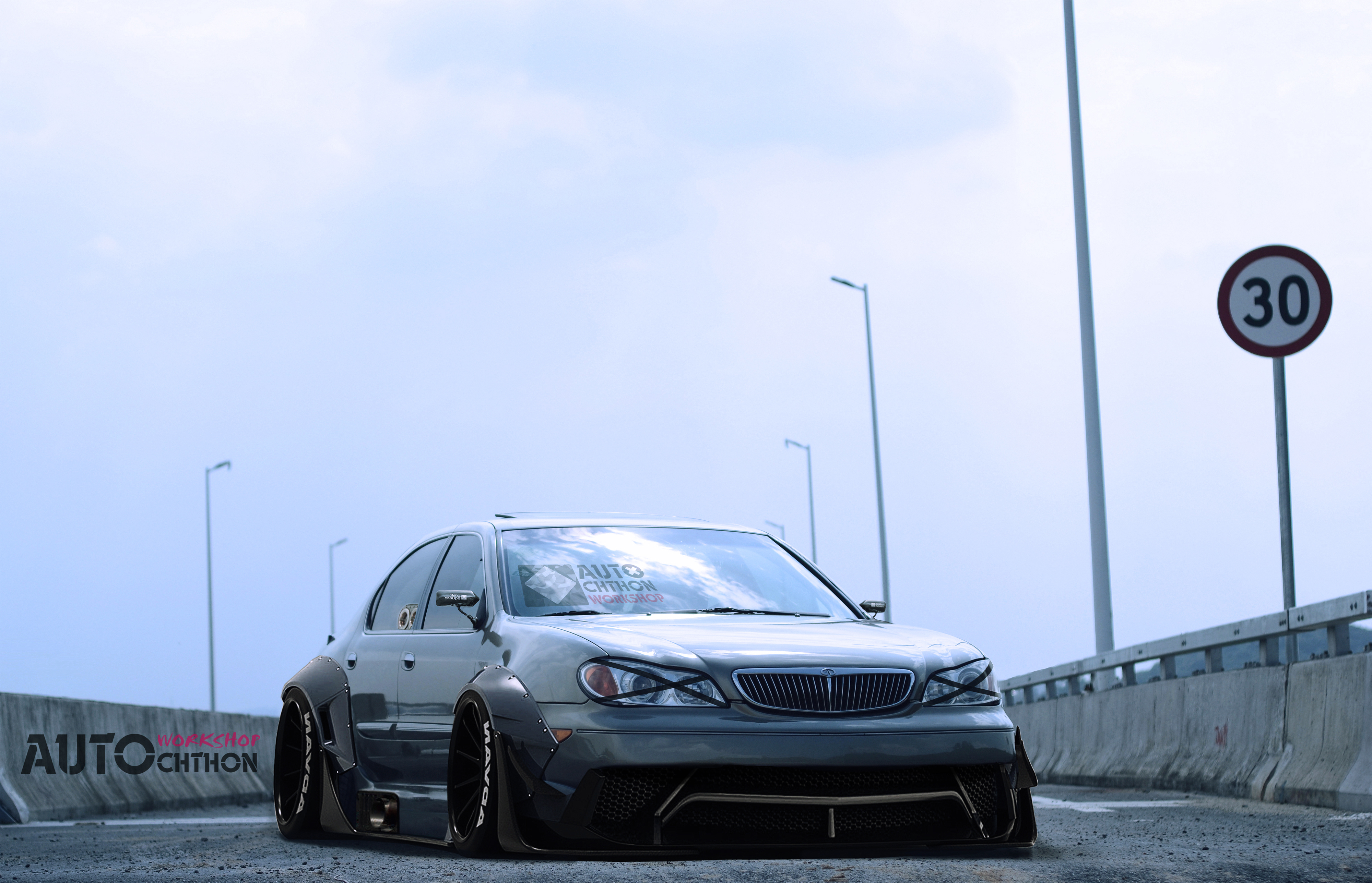 与爸爸一起玩遥控越野车,和父亲一起玩赛车游戏