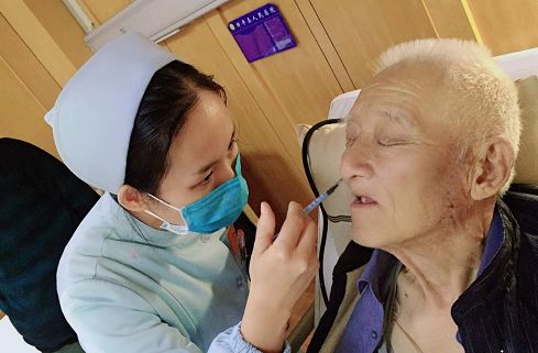 山东医护人员插胃管,诸城市人民医院插胃管