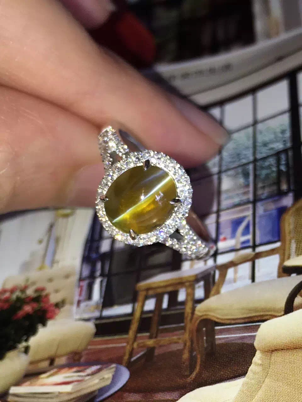 买首饰一定要买万足金吗,999足金镶嵌和田玉是足金吗