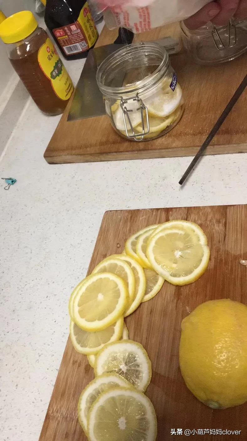 柠檬水跟什么搭配口感好又能减肥,柠檬水的正确泡法减肥不用蜂蜜