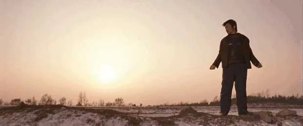 王宝强憋笑原版,王宝强看周星驰