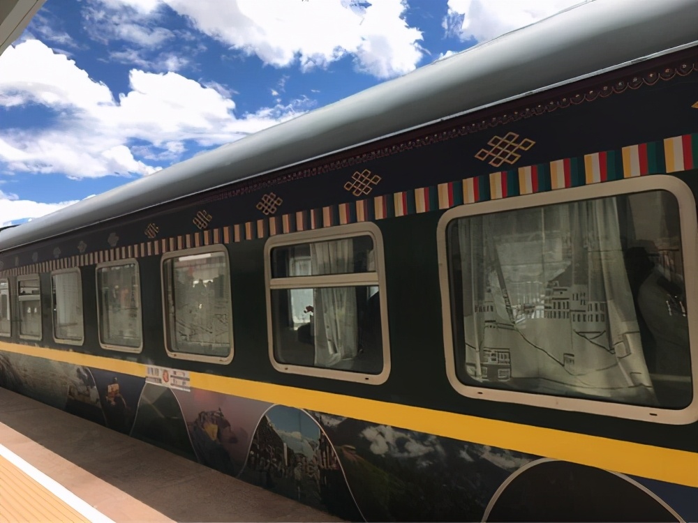 为什么火车铁轨下面要铺碎石子,为什么铁轨下面要铺轨枕和石子