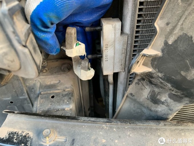 冷凝器冲坏了怎么办,自己更换冷凝器