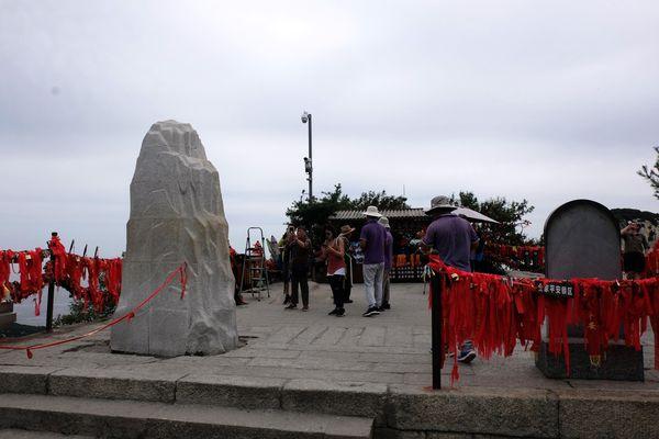 西岳华山五峰风景,华山一日游西安出发路线推荐