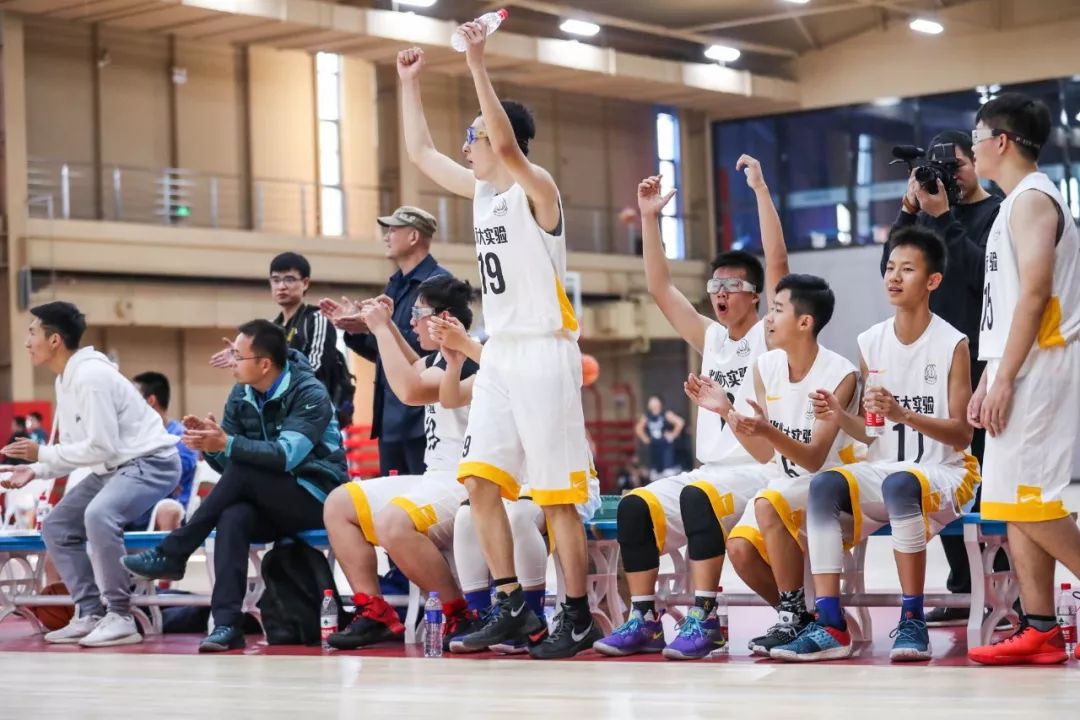 2019-2020赛季十六强,2018-19赛季耐高联赛决赛中场表演