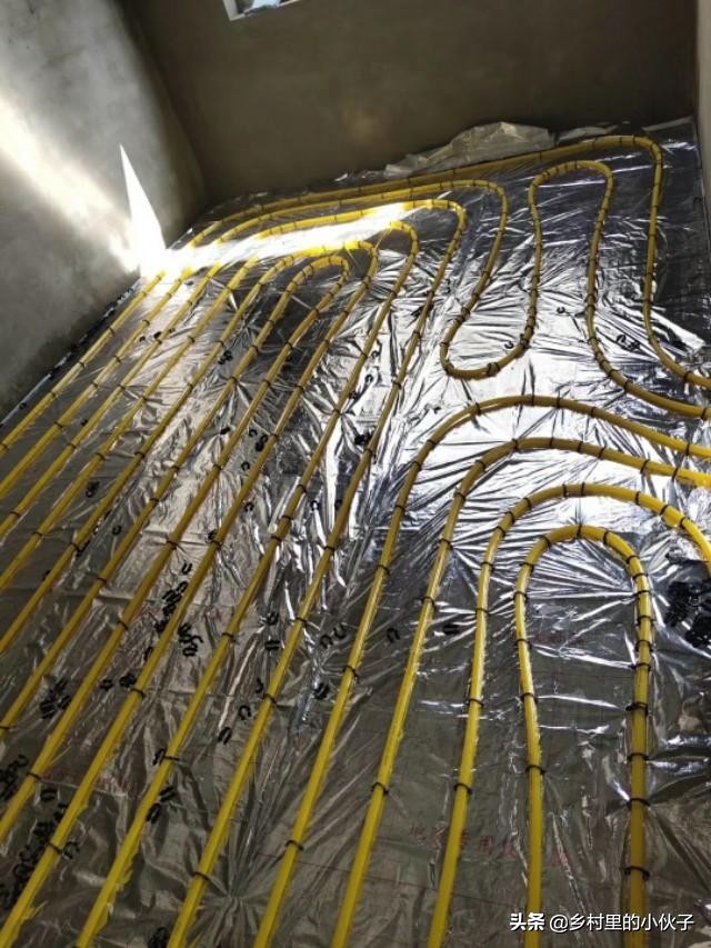 地暖二次找平和一次找平的区别,地暖找平和地砖找平的区别