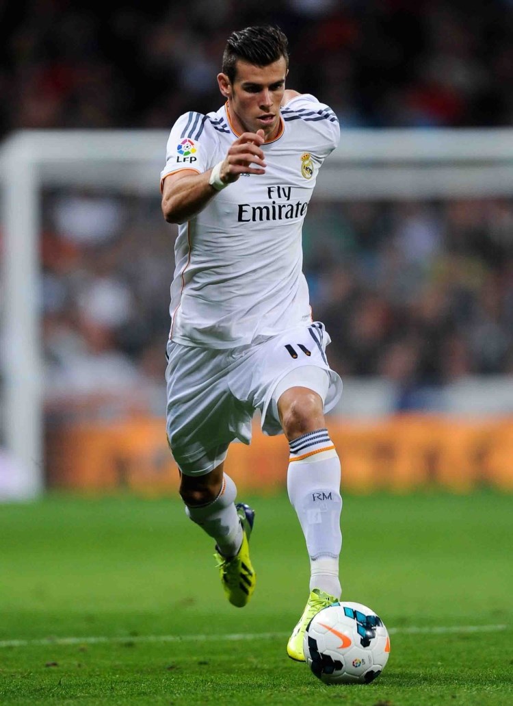 埃托奥与梅西谁厉害,猎豹埃托奥是巨星吗