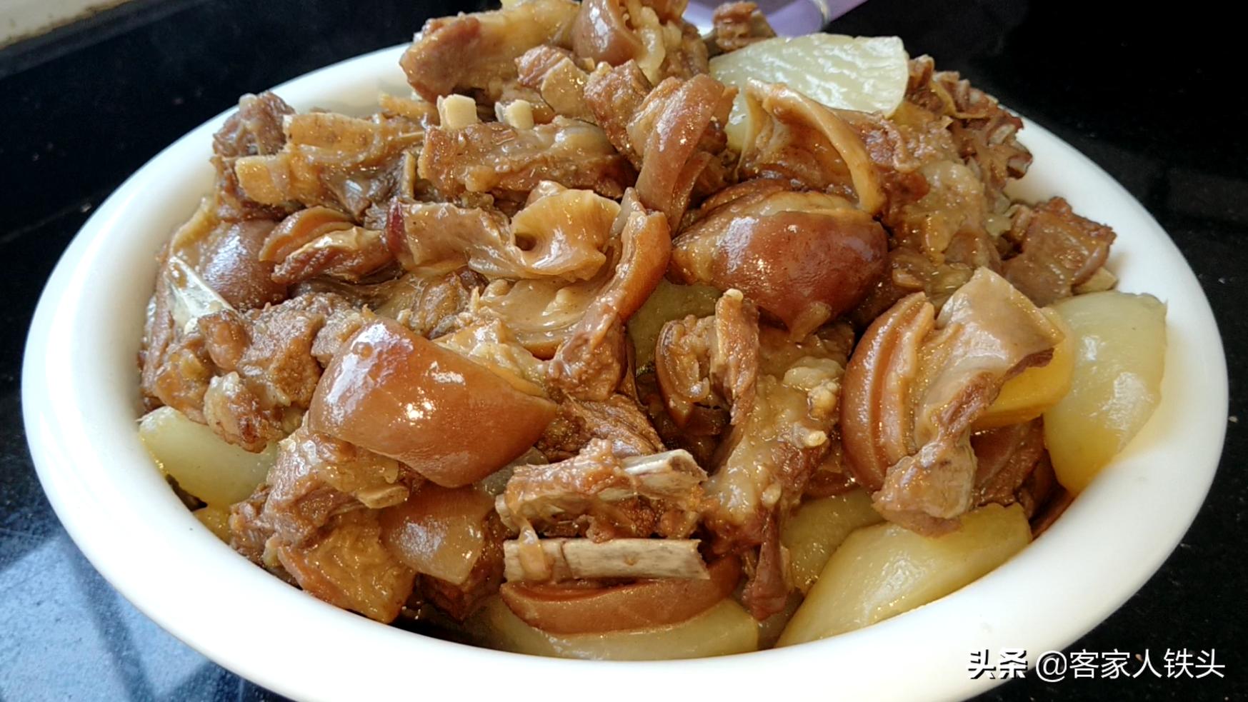 冬天的羊肉怎么样烧才好吃,天冷了炖点羊肉最正宗的做法