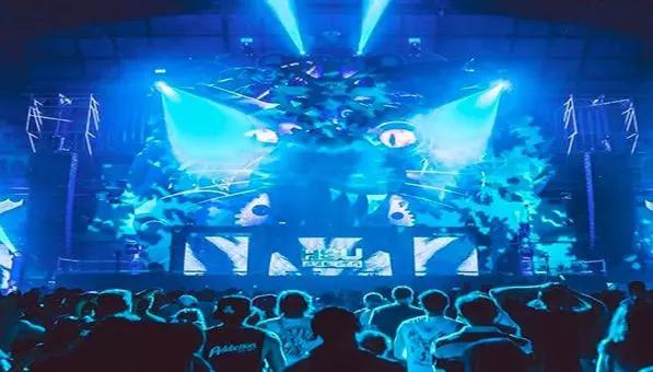 18岁女生被性侵案件,18岁女孩藏毒被抓