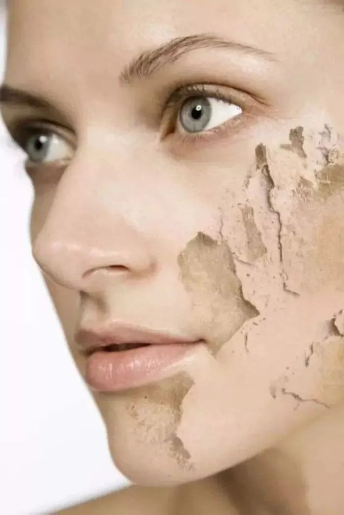 遮瑕最好的粉底液干皮,干皮女生粉底液兰蔻