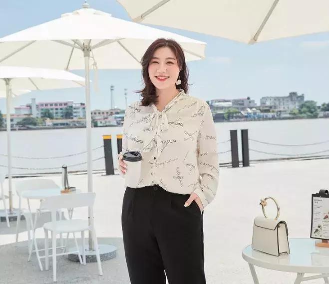 胖女孩穿搭指南，教你微胖女生怎么穿最显瘦