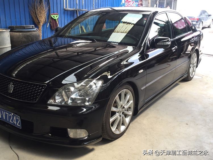 化州7哥翻新12代皇冠多少钱,11年丰田皇冠内饰翻新