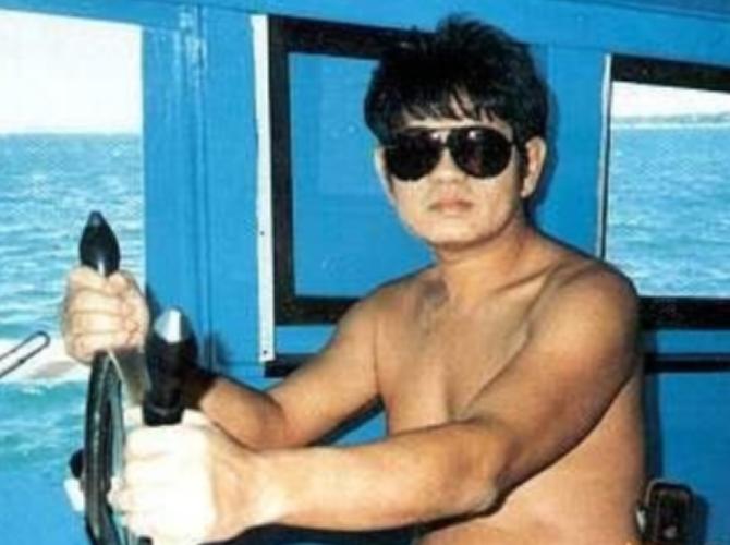 巨富黄任中简介,黄任中有多有钱